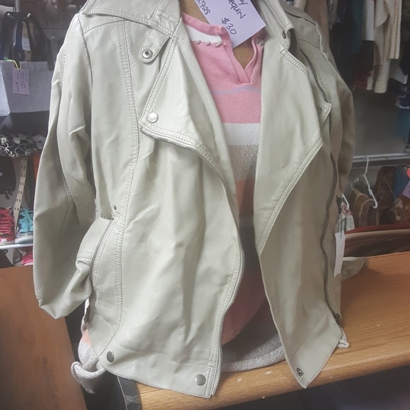 Meet your Posher, Thrifty Soul - Picture 8 of 8